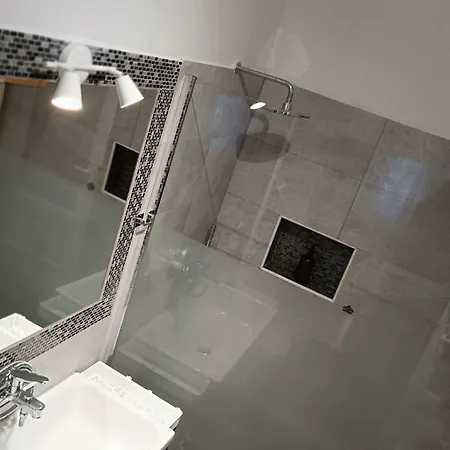 别墅 La Graziosa In Wifi Parcheggio Gratuito Self Check-in Zona Guercio *