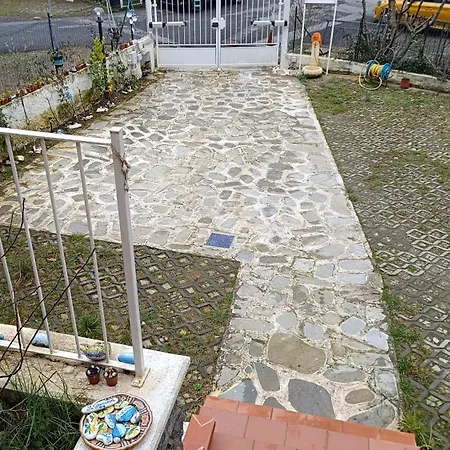 ヴィラ La Graziosa In Wifi Parcheggio Gratuito Self Check-in Zona Guercio レーリチ